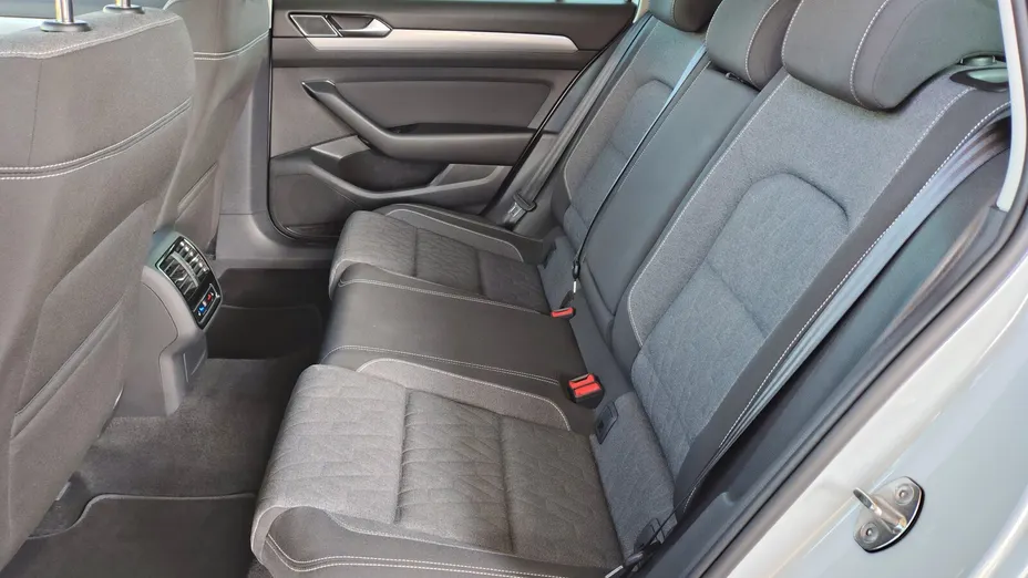 VOLKSWAGEN Passat Passat 2.0 TDI Business DSG