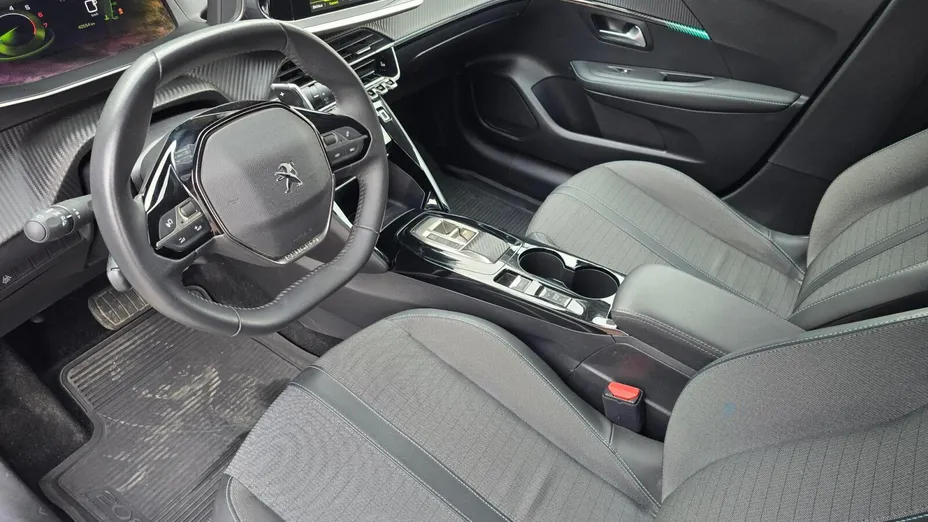 PEUGEOT 208 208 1.2 PureTech Allure S&S EAT8