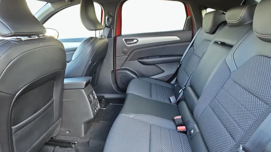 RENAULT Arkana Arkana 1.3 TCe mHEV Techno EDC