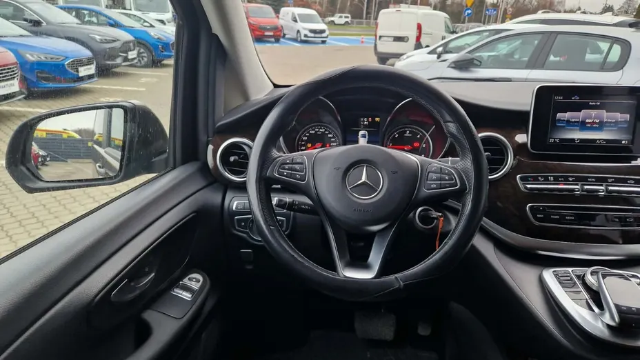 MERCEDES-BENZ V Klasa V 220 d 9G-Tronic Style (długi)
