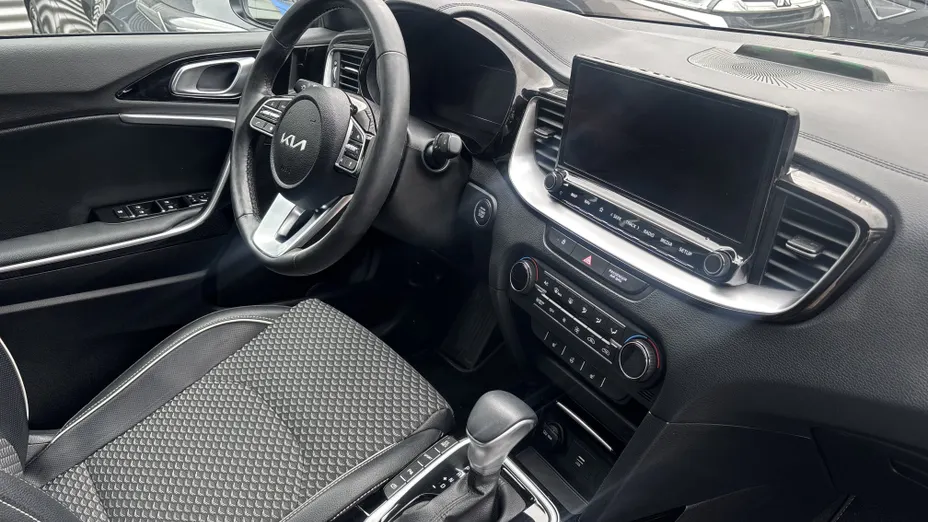 KIA Cee'd Ceed 1.6 GDI PHEV Business Line DCT