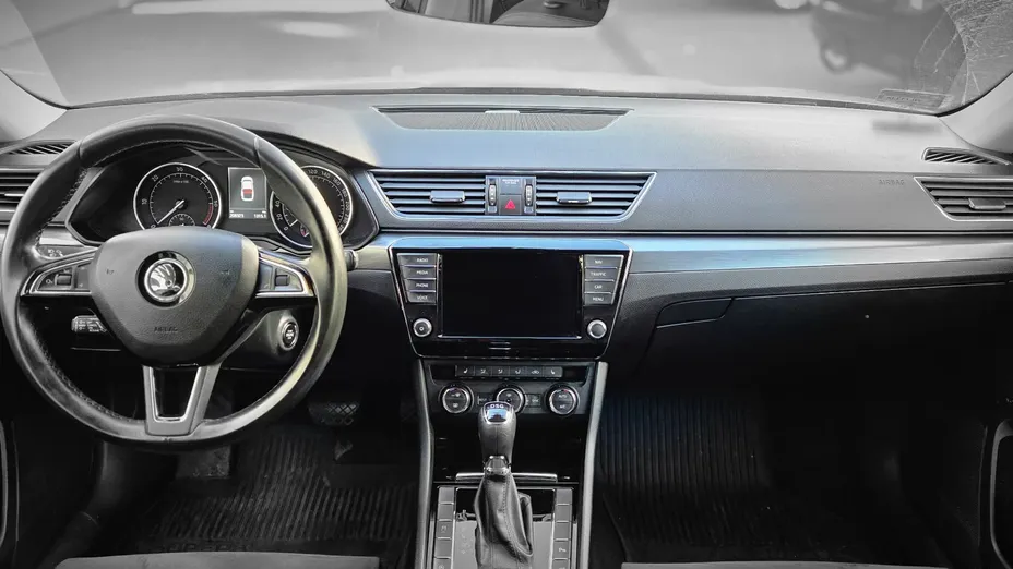 SKODA Superb Superb 2.0 TDI SCR Style DSG