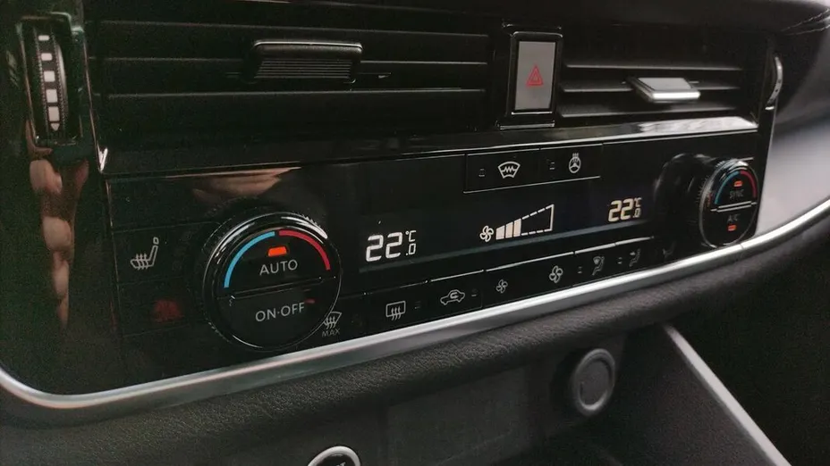 NISSAN Qashqai Qashqai 1.3 DIG-T mHEV Acenta Xtronic