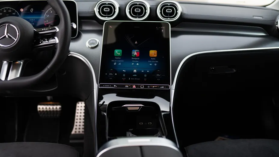 MERCEDES-BENZ C Klasa C 200 mHEV 4-Matic AMG