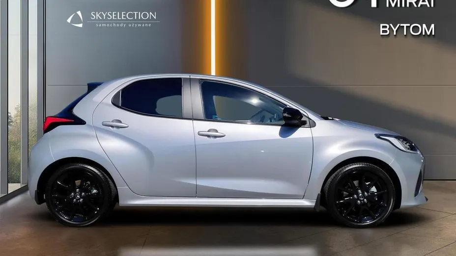 MAZDA 2 -