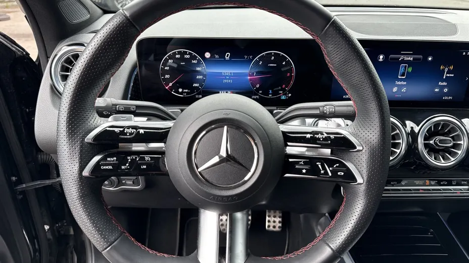 MERCEDES-BENZ GLB GLB 220 d 4-Matic AMG Line 8G-DCT