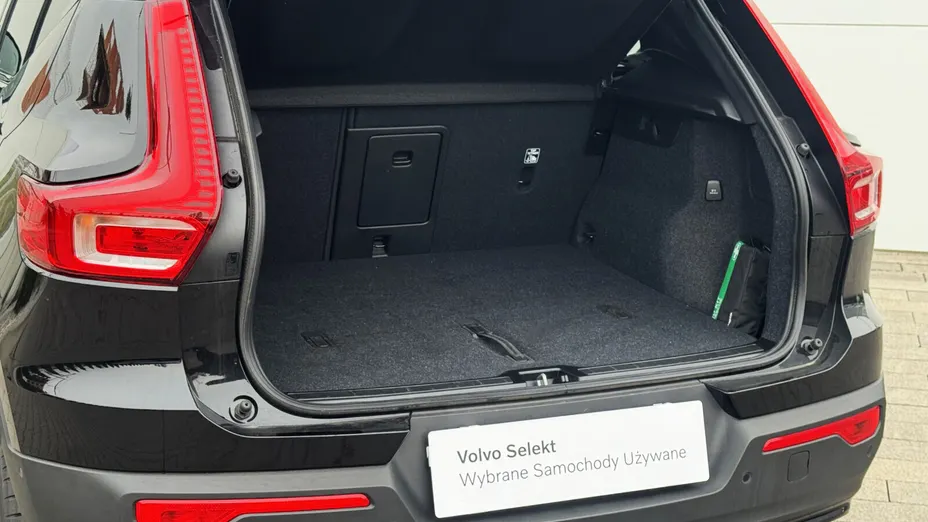 VOLVO XC40 XC40 B4 Plus Black Edition aut