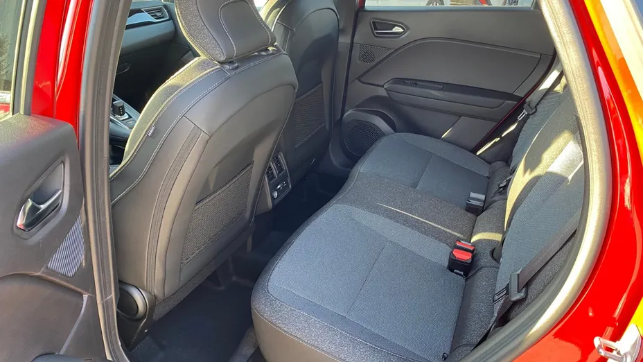 MITSUBISHI Grandis Grandis 1.3T mHEV Intense Style Cold DCT Nowy