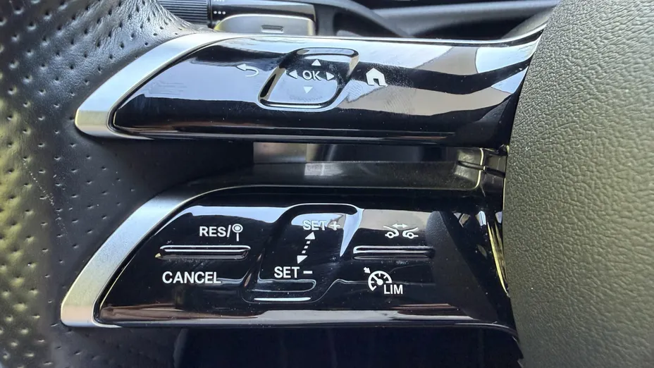 MERCEDES-BENZ E Klasa E 220 d mHEV 4-Matic AMG 9G-Tronic