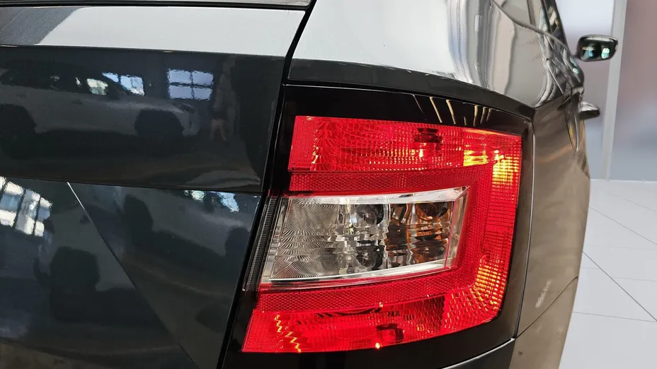 SKODA Fabia Fabia 1.0 TSI Ambition