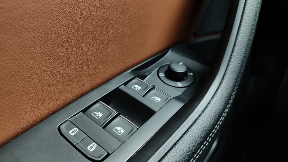 SKODA Superb Superb 2.0 TDI SCR L&K DSG