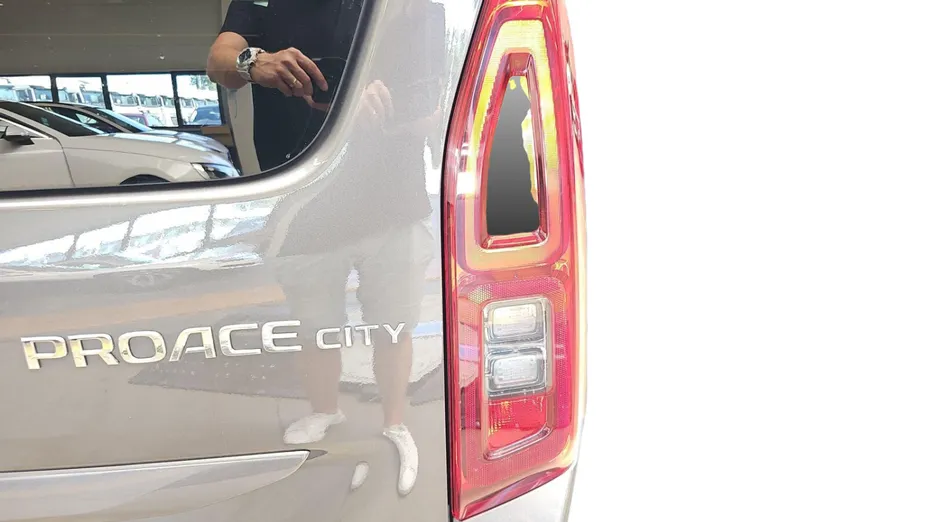 TOYOTA Proace City Verso Proace City Verso Long 1.5 D-4D Business