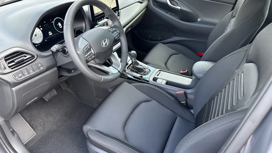 HYUNDAI i30 i30 1.6 T-GDI Smart DCT