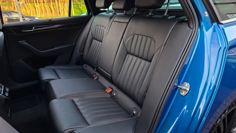 SKODA Superb Superb 2.0 TDI SCR L&K DSG