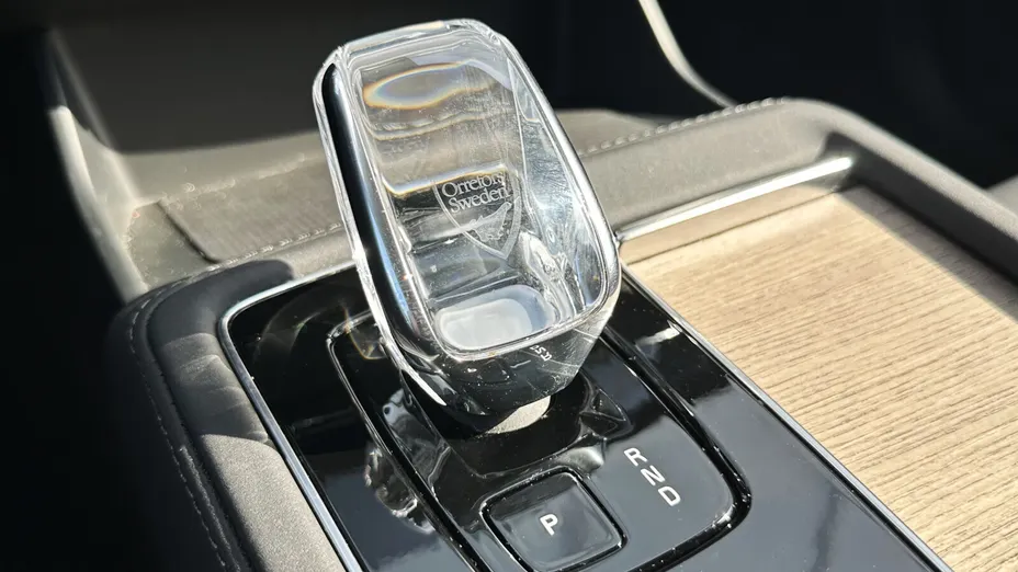 VOLVO XC90 XC90 T8 AWD Plug-In Hybrid Ultra Dark 7os aut