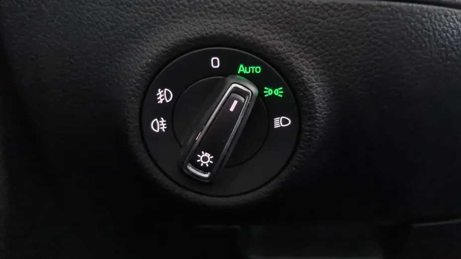 SKODA Superb Superb 2.0 TDI SCR Ambition DSG