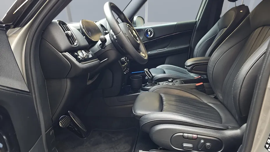 MINI [BMW] Countryman Cooper S ALL4 aut