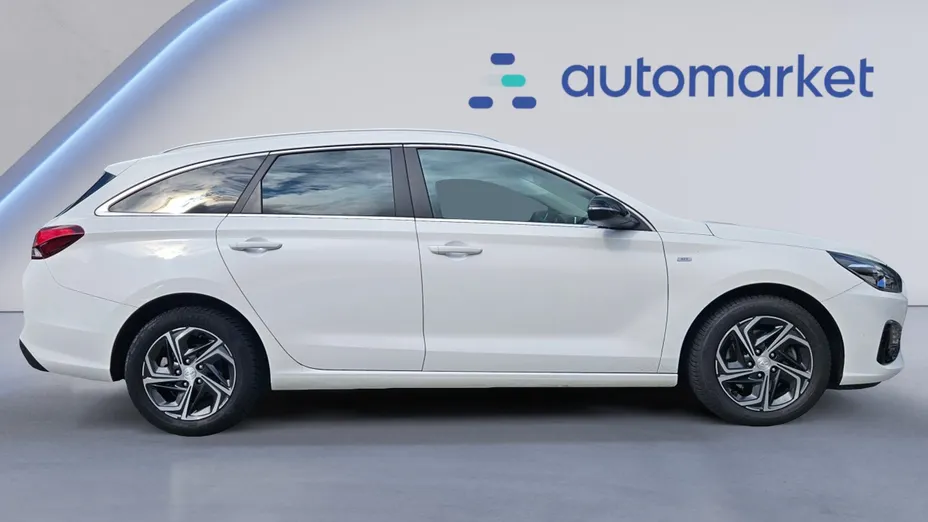 HYUNDAI i30 i30 1.5 T-GDI 48V Smart