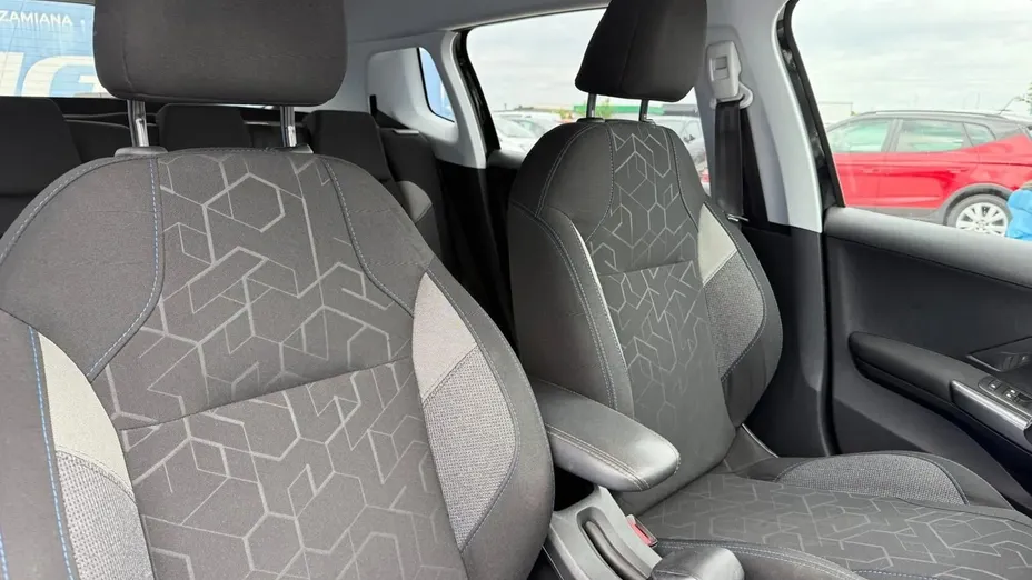 PEUGEOT 2008 -