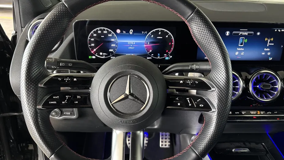 MERCEDES-BENZ B Klasa B 200 d AMG Line 8G-DCT