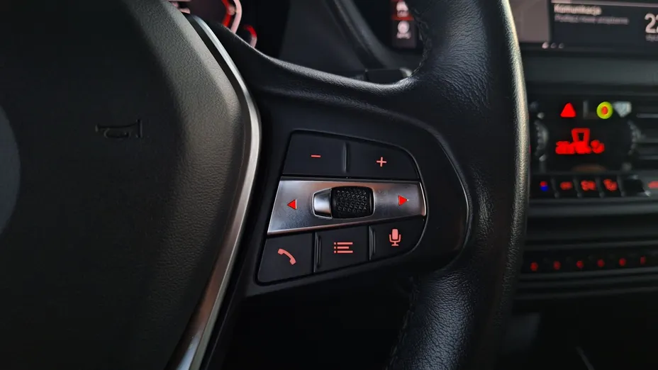 BMW Seria 1 118i Sport Line aut