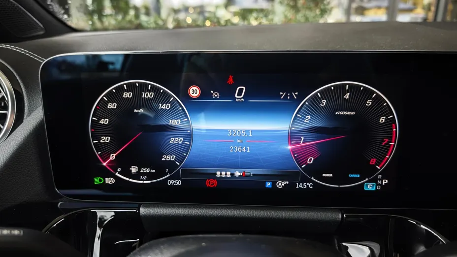 MERCEDES-BENZ GLA GLA 200 mHEV AMG Line 7G-DCT