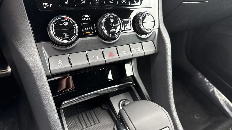 SKODA Karoq Karoq 1.5 TSI ACT Sportline DSG Nowy