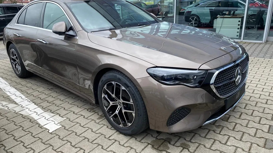 MERCEDES-BENZ E Klasa E 220 d mHEV Avantgarde 9G-Tronic