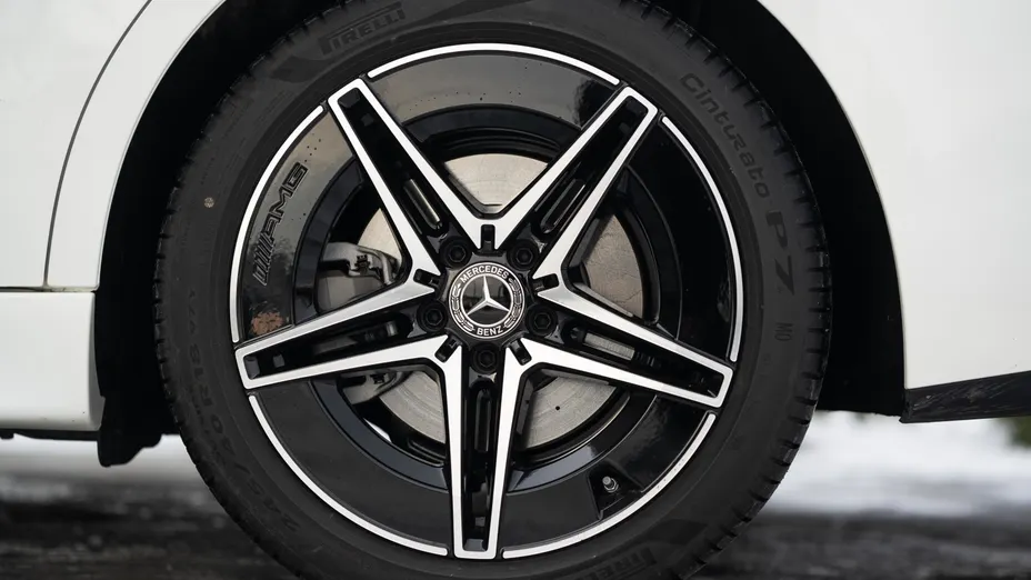 MERCEDES-BENZ C Klasa C 200 mHEV 4-Matic AMG