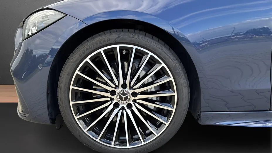 MERCEDES-BENZ C Klasa C 200 mHEV 4-Matic AMG