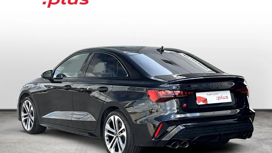AUDI S3 -