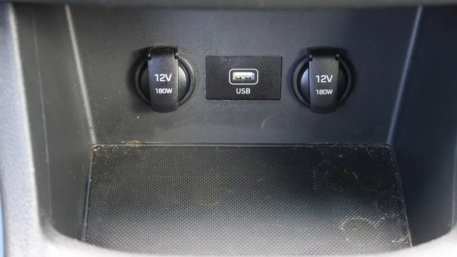 HYUNDAI i30 i30 1.5 T-GDI 48V Smart