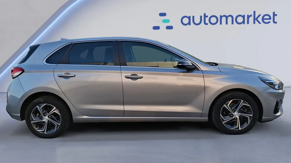 HYUNDAI i30 i30 1.5 T-GDI 48V Smart