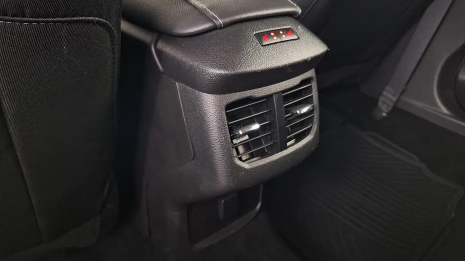 FORD Mondeo Mondeo 2.0 Hybrid Trend