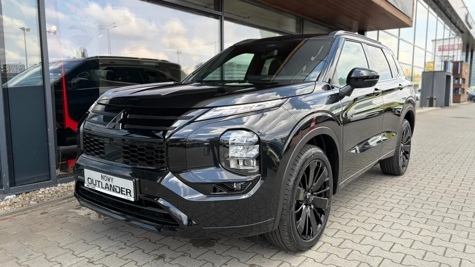 MITSUBISHI Outlander Outlander PHEV Black Edition