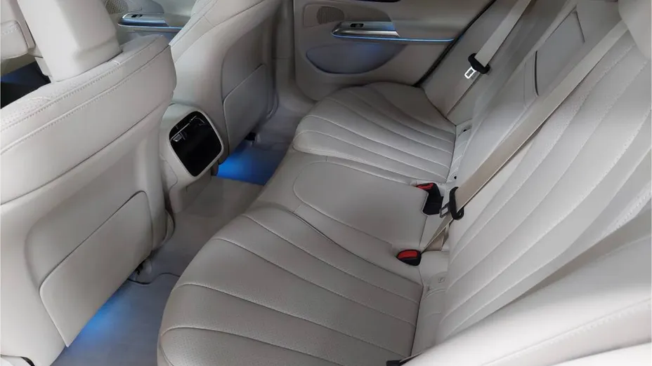 MERCEDES-BENZ E Klasa E 200 mHEV 4-Matic Avantgarde 9G-Tronic