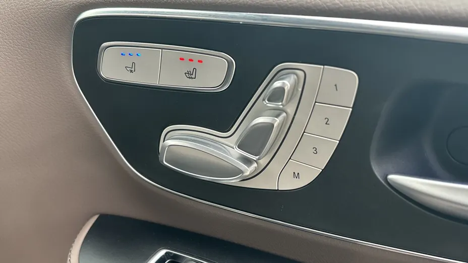 MERCEDES-BENZ V Klasa V 300 d 4-Matic 9G-Tronic Exclusive (długi)