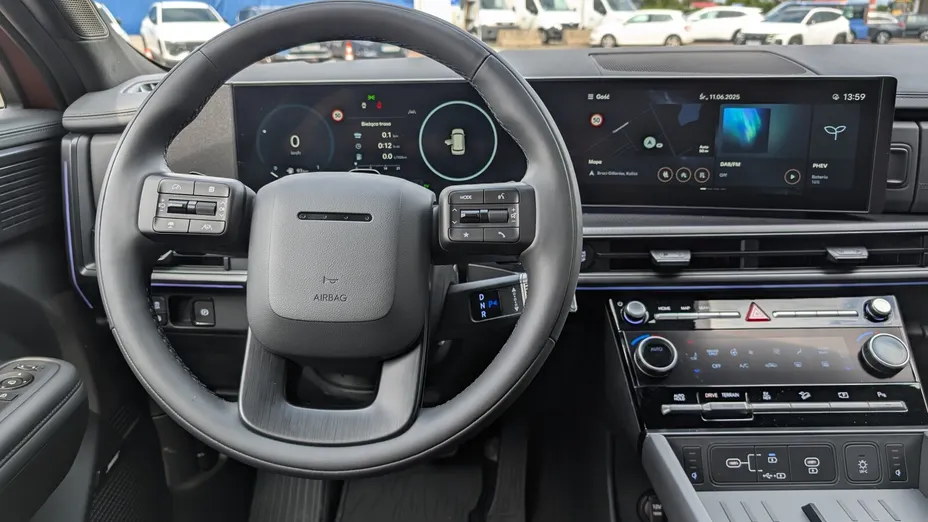 HYUNDAI Santa Fe Santa Fe 1.6 T-GDI HEV Calligraphy 4WD aut 6os. Nowy