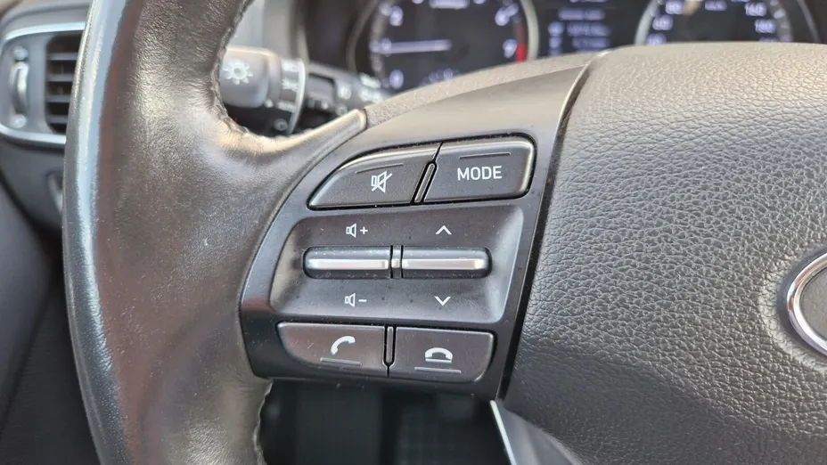 HYUNDAI i30 i30 1.0 T-GDI Modern
