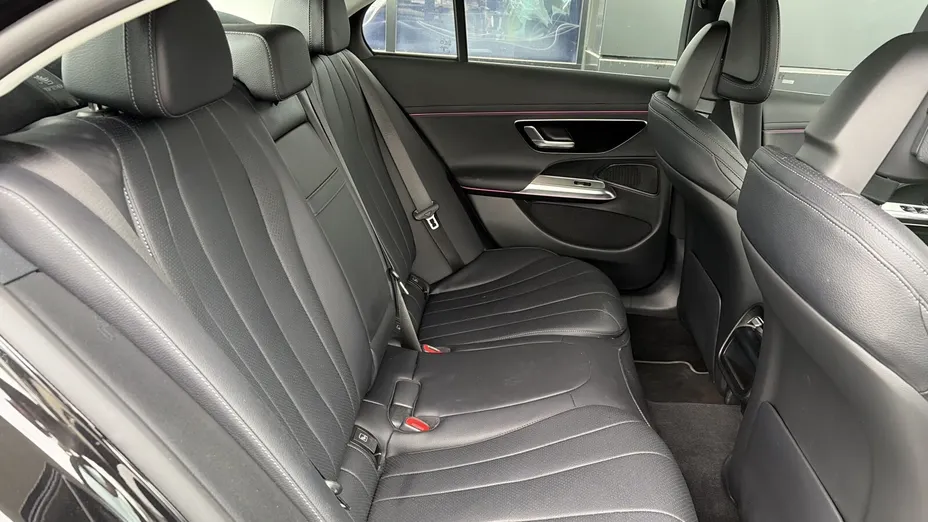 MERCEDES-BENZ E Klasa E 200 d mHEV Avantgarde 9G-Tronic