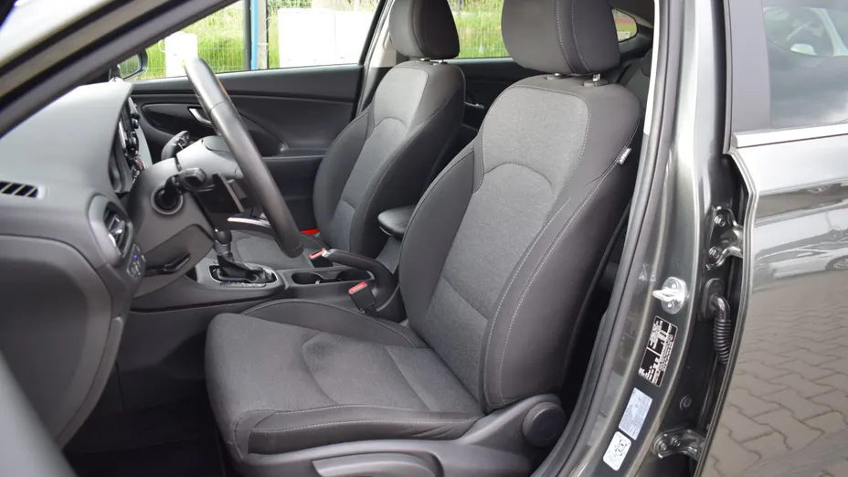 HYUNDAI i30 i30 Fastback 1.5 T-GDI 48V Smart DCT