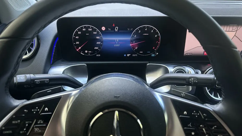 MERCEDES-BENZ GLB GLB 200 mHEV Progressive 7G-DCT