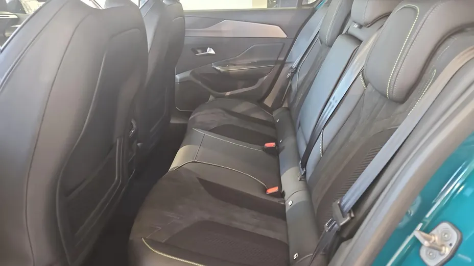 PEUGEOT 308 308 1.2 mHEV GT Exclusive S&S e-DCS6 Nowy