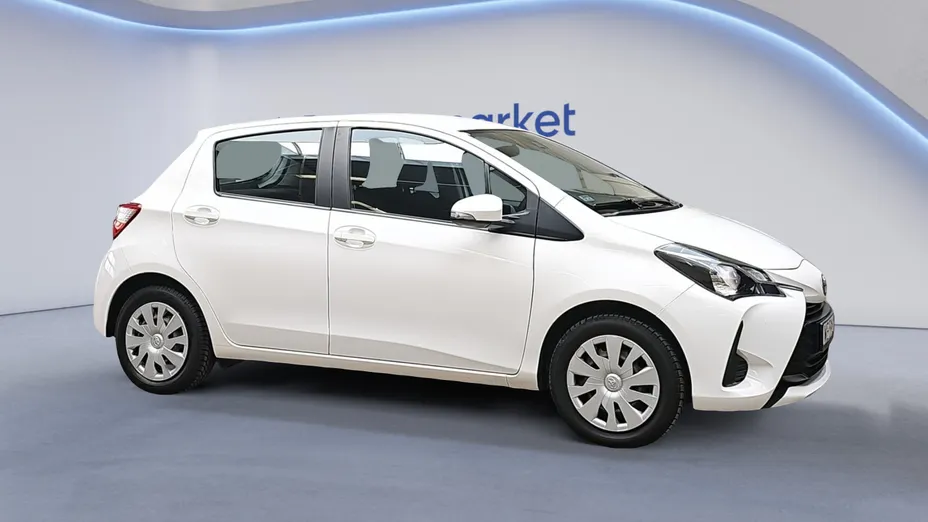 TOYOTA Yaris Yaris 1.5 Active