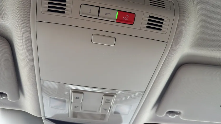 VOLKSWAGEN Passat -