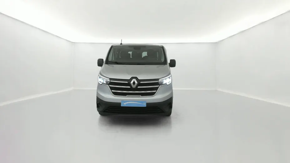 RENAULT Trafic -