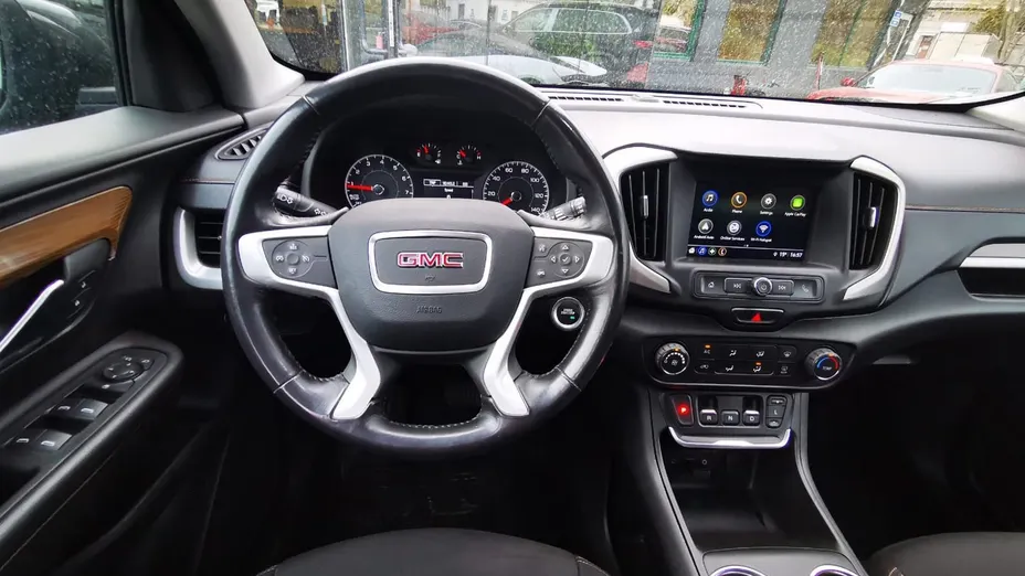 GMC Terrain -