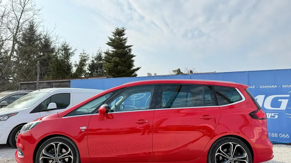 OPEL Zafira -