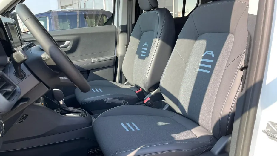 FORD Tourneo Courier Tourneo Courier 1.0 EcoBoost Active aut Nowy