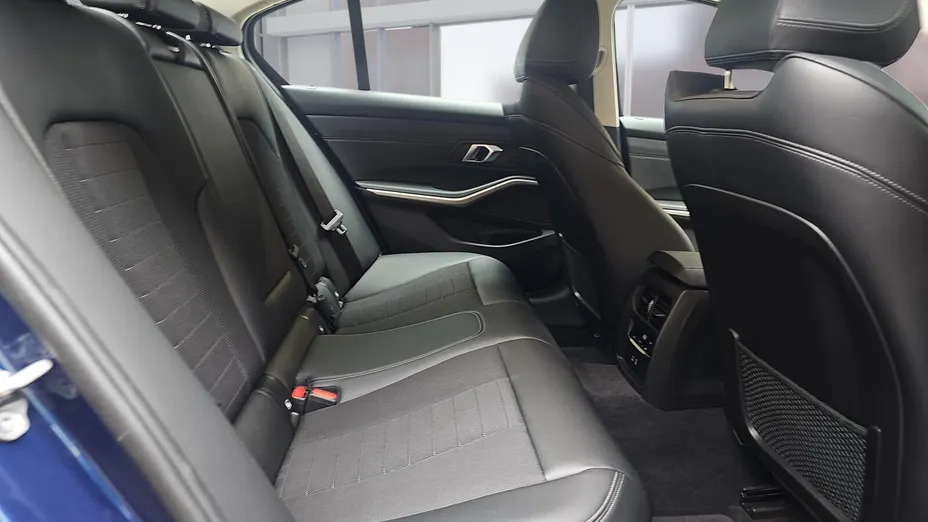 BMW Seria 3 318d mHEV aut